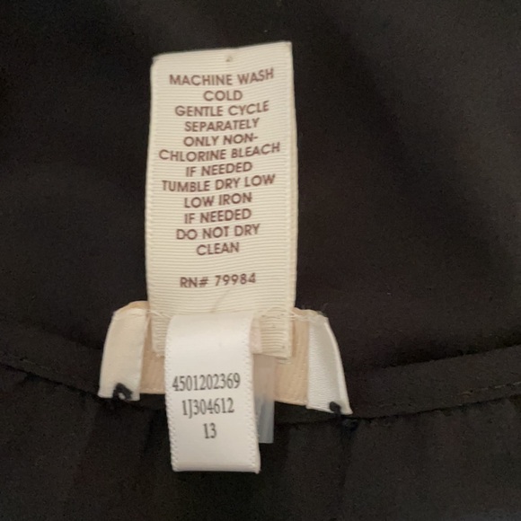 Chico’s Woman’s Long Sleeve Top Size 1 - Picture 8 of 8